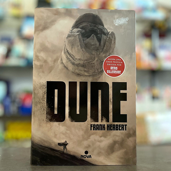 Dune. Frank Herbert.